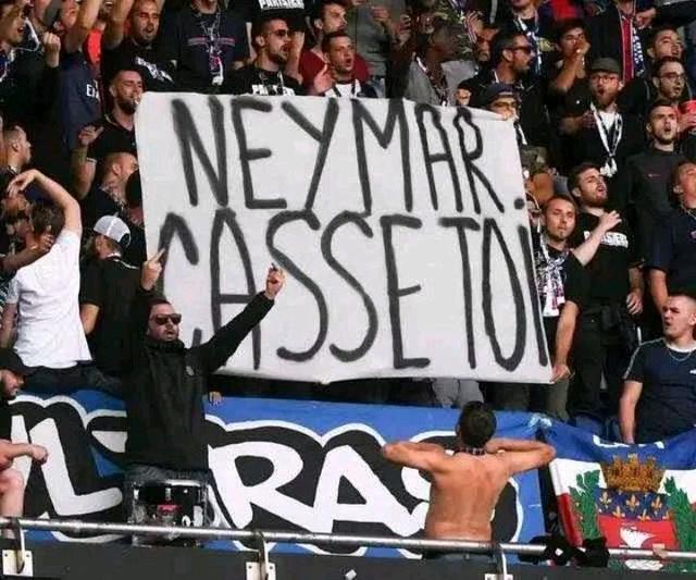 首发出战圣保利！诺伊尔追平伊梅尔并列德甲门将出场榜次席（对阵圣保利首发，诺伊尔追平伊梅尔并列德甲门将出场榜第二）