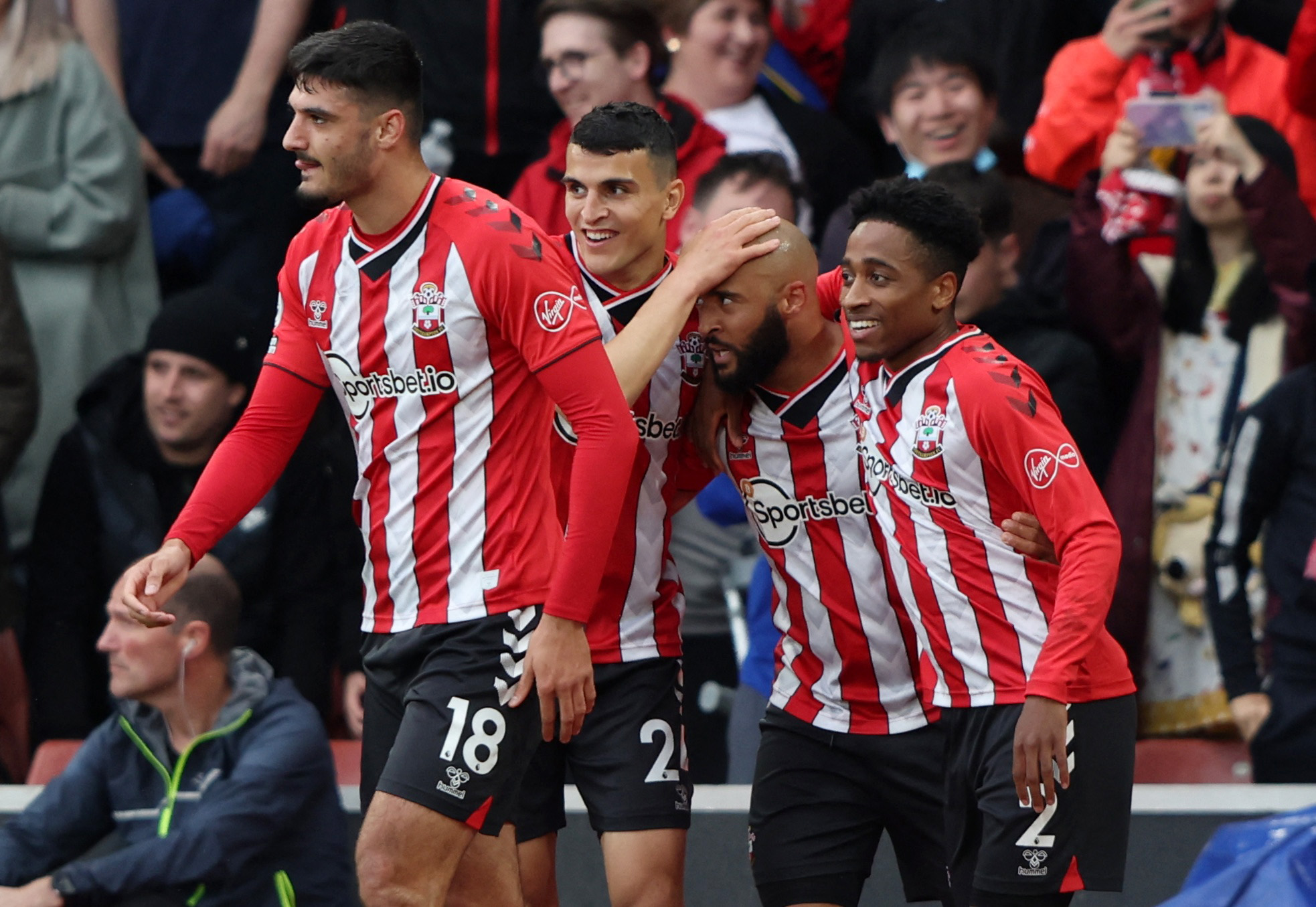 “谁将赢得本赛季的欧冠？” 安切洛蒂：“我的皇家马德里”