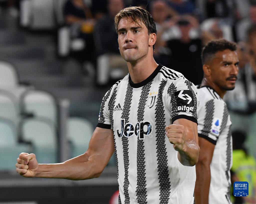 山东泰山主场收官：10胜3平2负，负成都申花，6-0国安&3-1海港（山东泰山主场赛季定格：10胜3平2负，负成都与申花，曾6-0大胜国安、3-1击退海港）