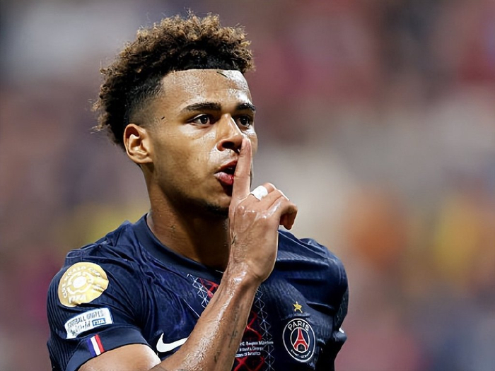 国足进攻体系如何改进？（国足如何打造更高效的进攻体系？）