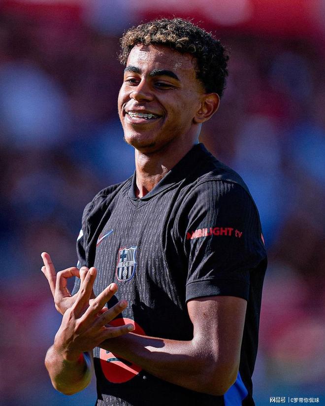 切尔西开放入场体验，可穿球鞋在斯坦福桥罚点球，价格175欧（切尔西上线球迷入场体验：可穿球鞋在斯坦福桥主罚点球，售价175欧元）