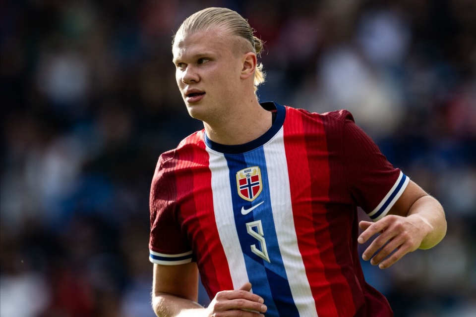 2025山东省齐鲁足球超级联赛：泰安2-1击败聊城夺冠