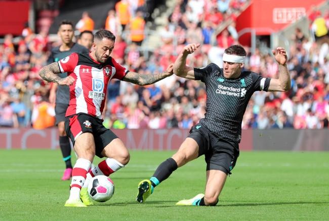 主队近期不败率尚可！海外情报：曼城2-1桑德兰（主队近况不败率可观，海外快讯：曼城2-1战胜桑德兰）