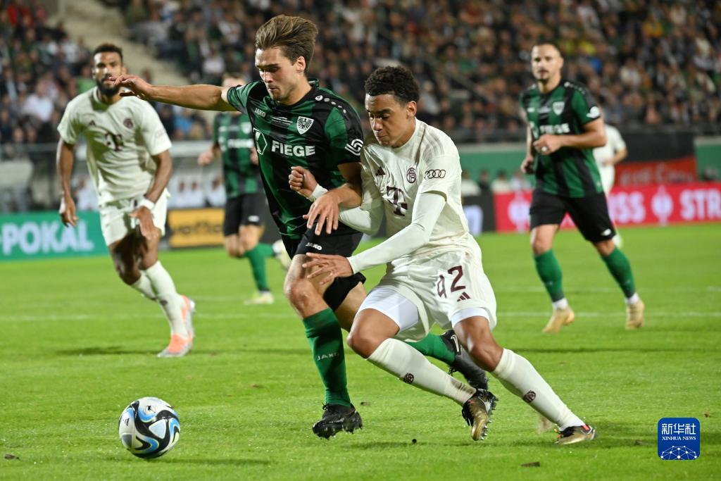 足协杯官方发布决赛纪念产品：纪念徽章38元，围巾58元（足协杯官宣决赛纪念周边：徽章38元、围巾58元）