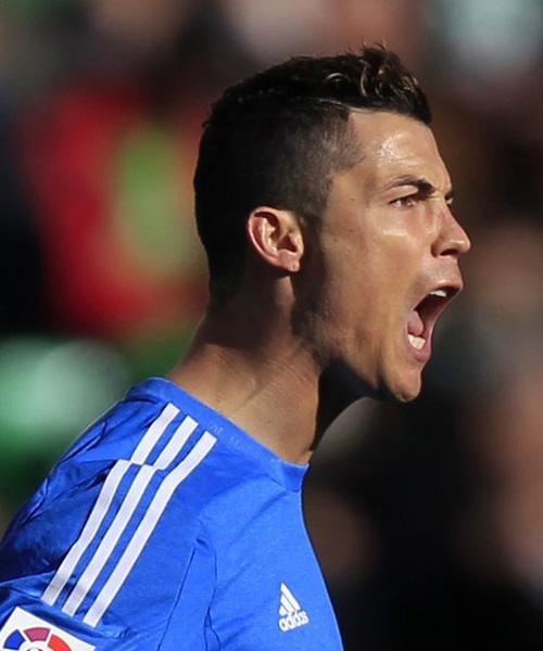 IFFHS年度最佳教练：恩里克第一，马雷斯卡、弗里克分列二三（IFFHS年度最佳教练评选：恩里克夺魁，马雷斯卡与弗里克分获亚季军）